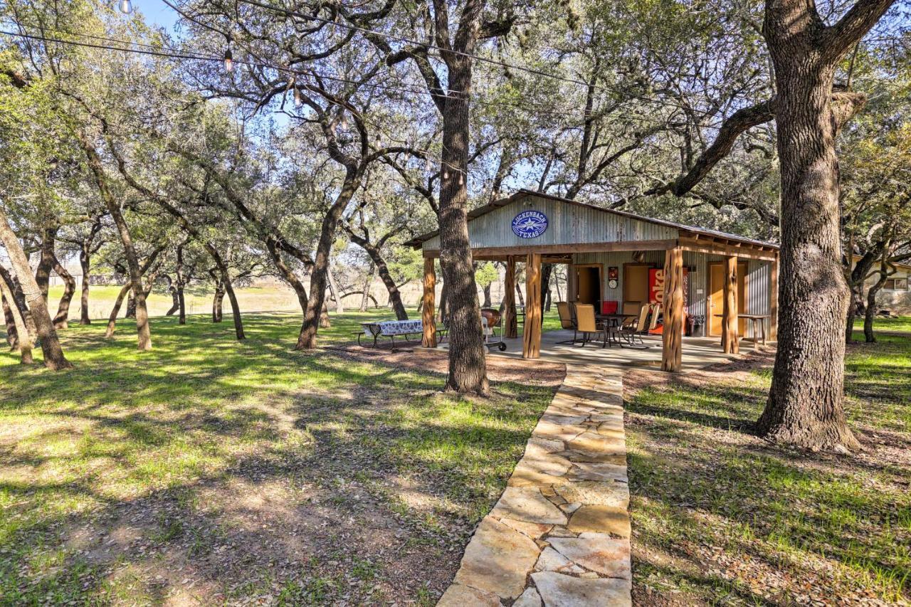 Riverfront Blanco Home With Shaded Porch And Hot Tub Exterior photo